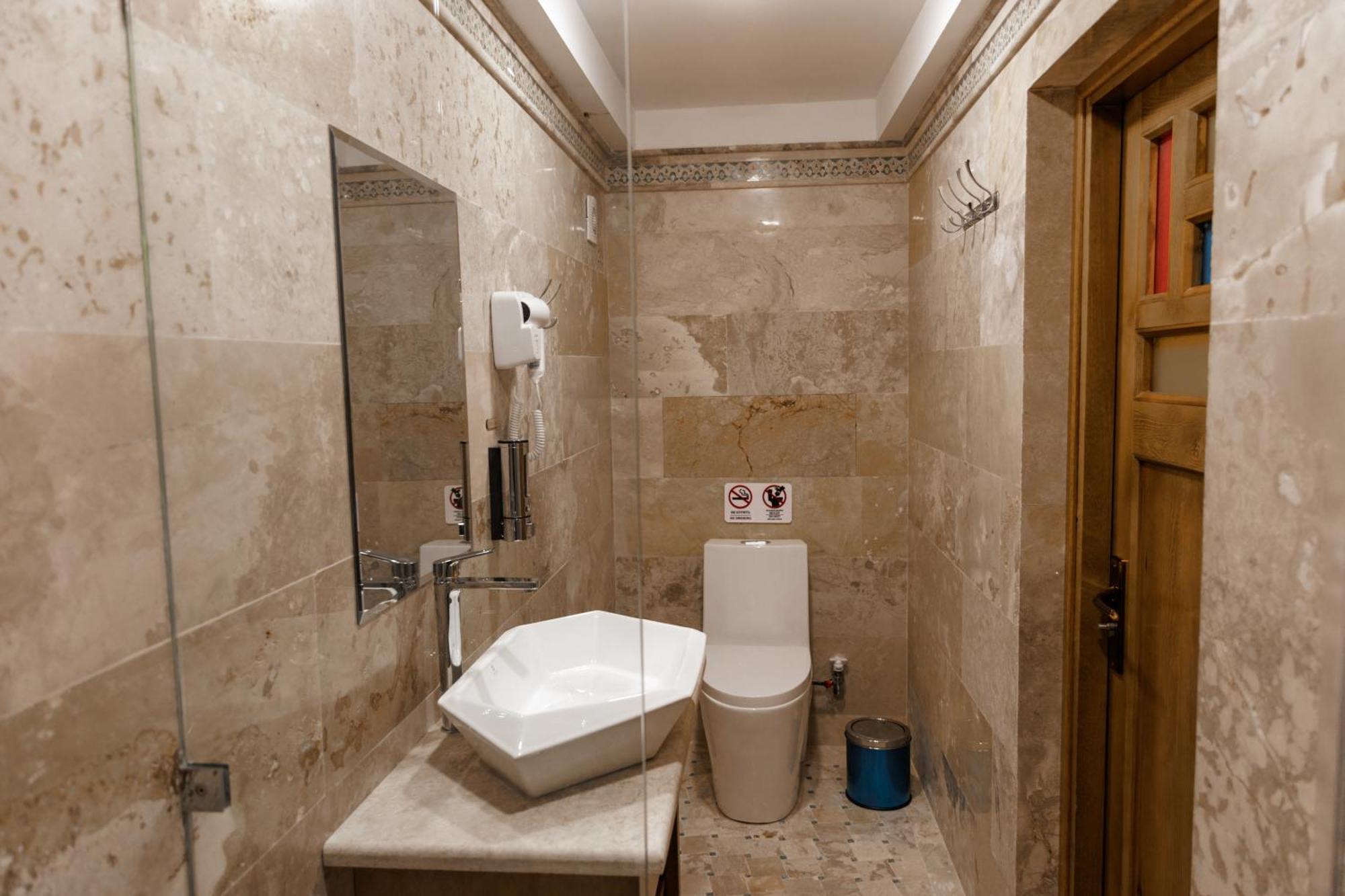 Duston Boutique XIX Century Rooms 布哈拉 外观 照片