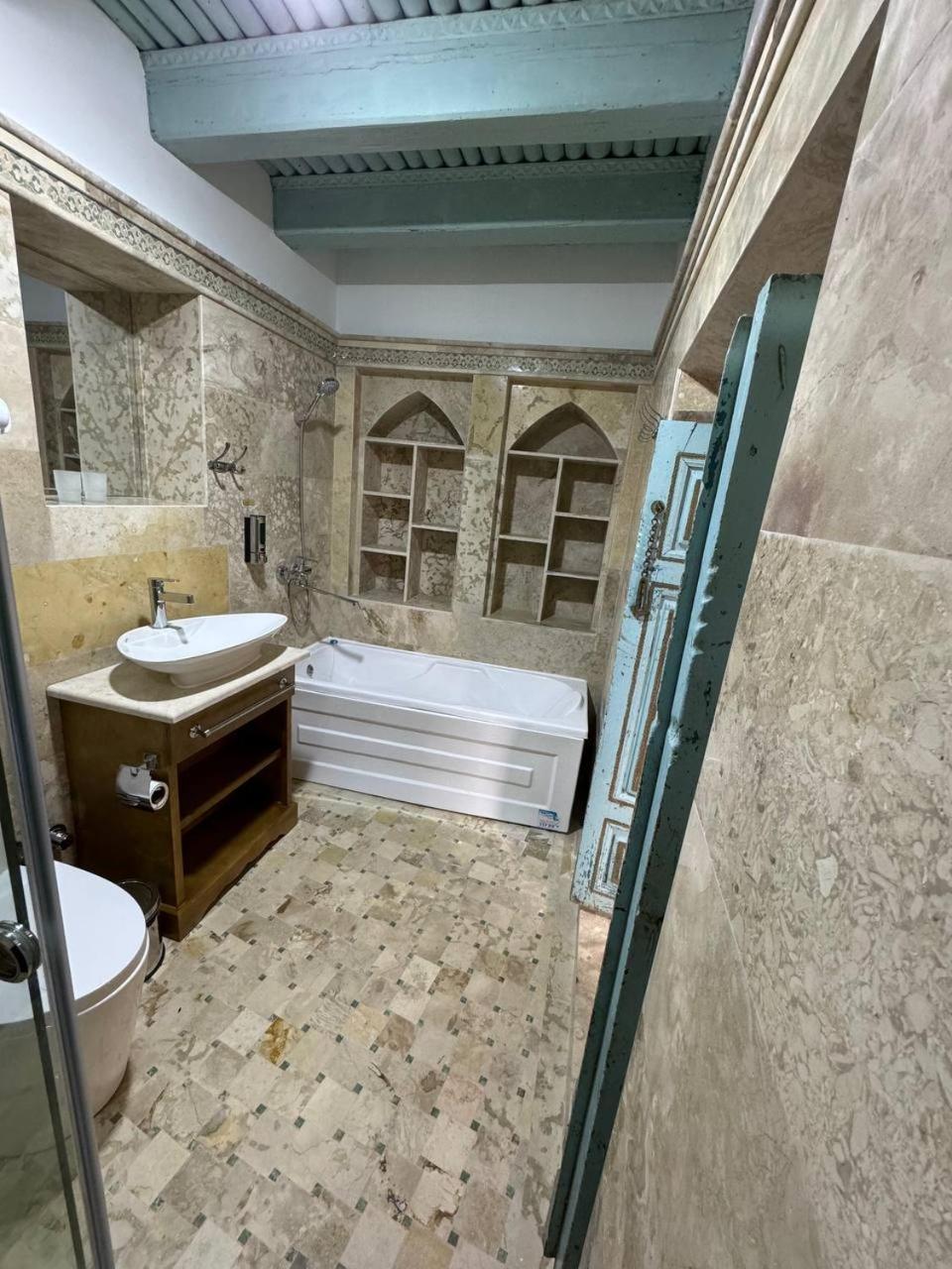 Duston Boutique XIX Century Rooms 布哈拉 外观 照片